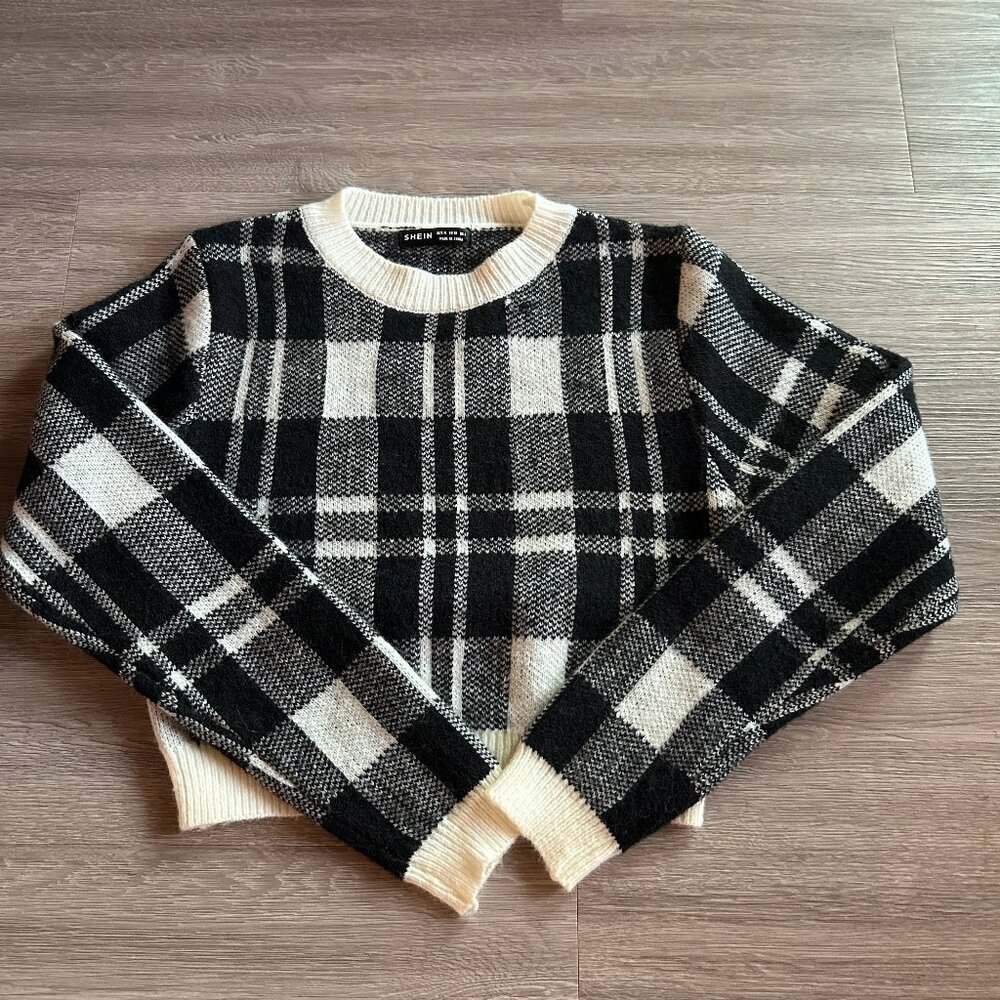 Plaid Cropped Sweater
